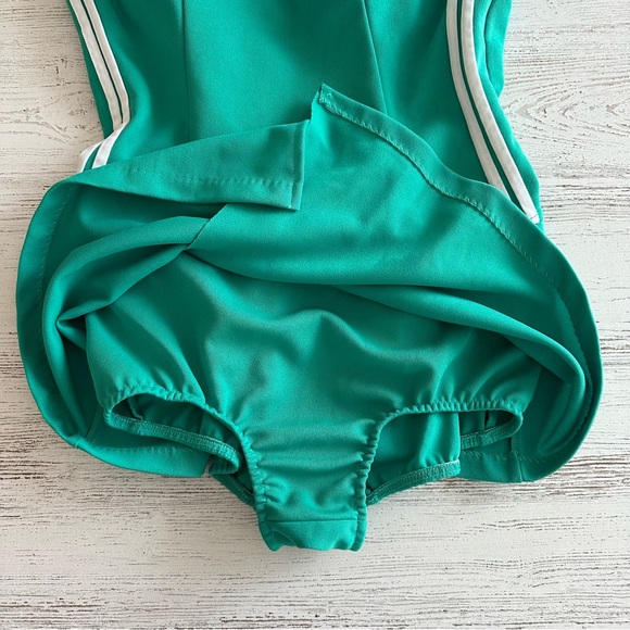 VINTAGE 70s 80s Skirted Side Stripe Swimsuit Made in USA - Picture 14 of 14